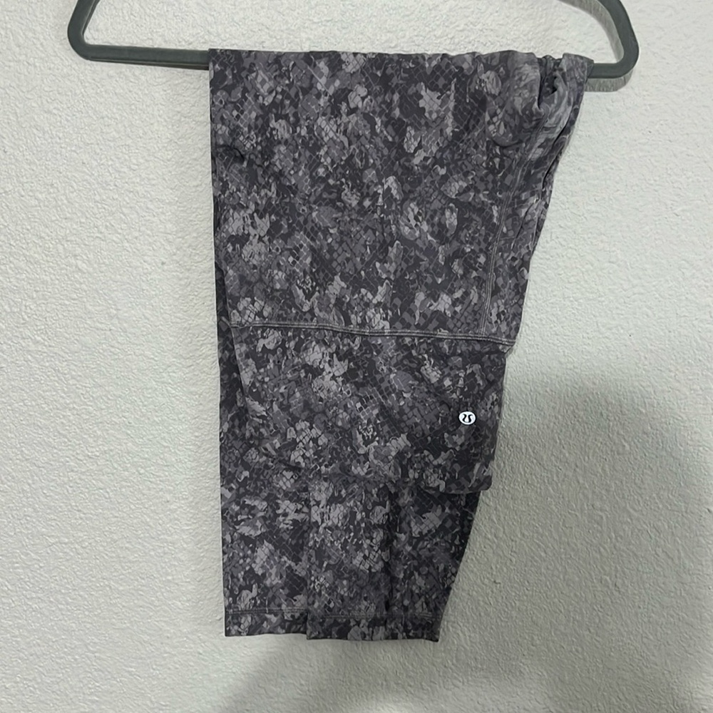 Lululemon snakeskin leggings